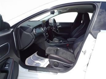 Mercedes-Benz CLA 1.6 CLA200 AMG Line Edition Shooting Brake 7G-DCT Euro 6 (s/s) 5