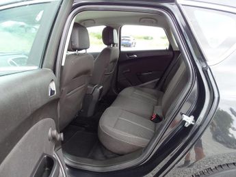 Vauxhall Astra 2.0 CDTi SRi Auto Euro 5 5dr