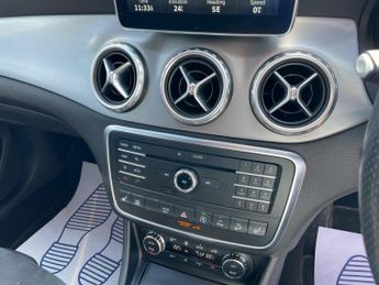 Mercedes-Benz GLA 2.1 GLA220d AMG Line (Premium) 7G-DCT 4MATIC Euro 6 (s/s) 5dr