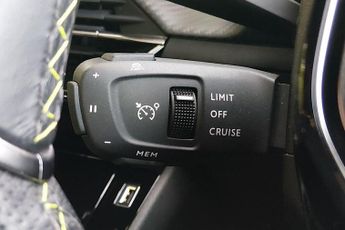 Peugeot E-208 50kWh GT Premium Hatchback 5dr Electric Auto (136 ps)