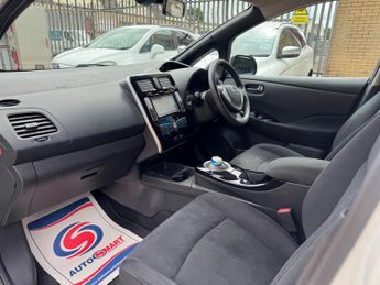 Nissan Leaf 24kWh Acenta Auto 5dr