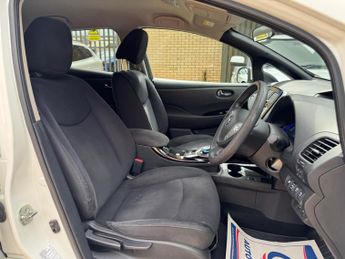 Nissan Leaf 24kWh Acenta Auto 5dr