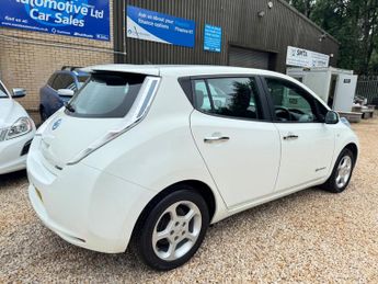 Nissan Leaf 30kWh Acenta Auto 5dr