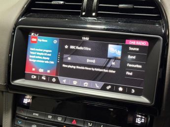 Jaguar F-PACE 2.0 D180 Portfolio Auto AWD Euro 6 (s/s) 5dr