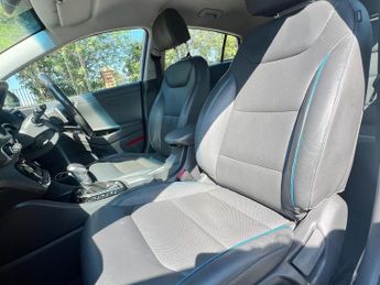 Hyundai IONIQ 1.6 h-GDi 8.9kWh Premium SE DCT Euro 6 (s/s) 5dr