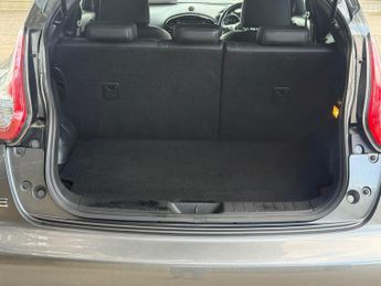Nissan Juke 1.6 Tekna XTRON Euro 6 5dr