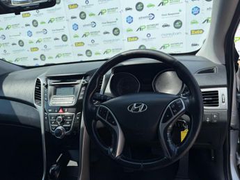 Hyundai i30 1.6 CRDi Active Auto Euro 5 5dr