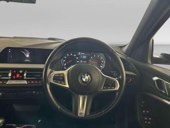 BMW 1 Series 1.5 118i M Sport Hatchback 5dr Petrol Manual Euro 6 (s/s) (140 p