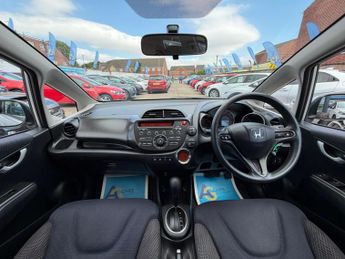 Honda Jazz 1.4 i-VTEC ES Hatchback 5dr Petrol CVT Euro 5 (99 ps)