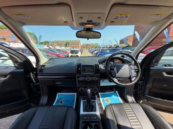 Land Rover Freelander 2 2.2 SD4 Dynamic SUV 5dr Diesel CommandShift 4WD Euro 5 (190 ps)