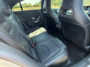 Mercedes-Benz CLA 2.0 CLA220d AMG Line (Premium 2) Coupe 8G-DCT Euro 6 (s/s) 4dr