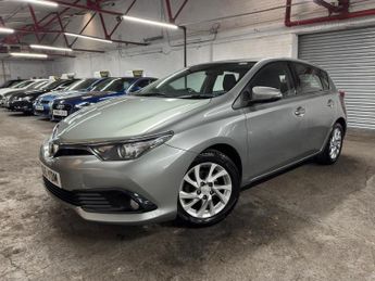 Toyota Auris 1.6 D-4D Business Edition Euro 6 (s/s) 5dr