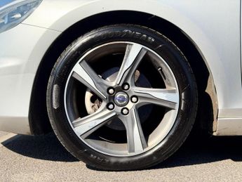 Volvo V40 1.6 D2 R-Design Lux Nav Euro 5 (s/s) 5dr