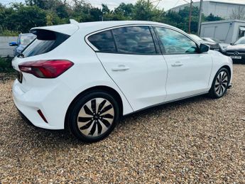 Ford Focus 1.0T EcoBoost Zetec Auto Euro 6 (s/s) 5dr