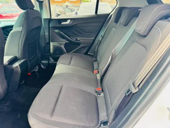 Ford Focus 1.0T EcoBoost Zetec Auto Euro 6 (s/s) 5dr