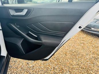 Ford Focus 1.0T EcoBoost Zetec Auto Euro 6 (s/s) 5dr