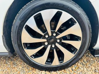 Ford Focus 1.0T EcoBoost Zetec Auto Euro 6 (s/s) 5dr