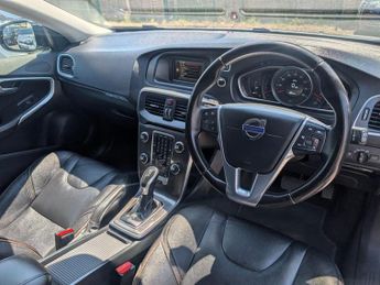 Volvo V40 Cross Country 2.0 D2 Lux Auto Euro 6 (s/s) 5dr