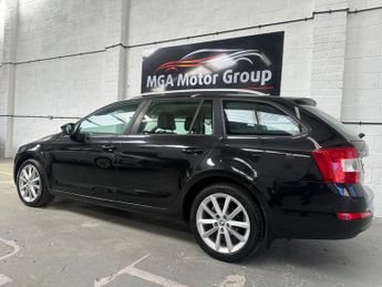Skoda Octavia 1.6 TDI Elegance DSG Euro 5 (s/s) 5dr