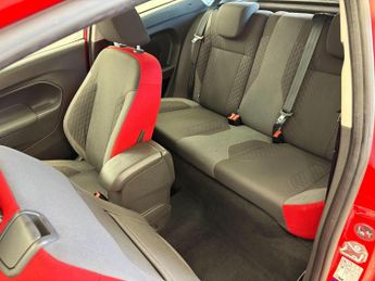 Ford Fiesta 1.0T EcoBoost Zetec S Red Edition Euro 5 (s/s) 3dr