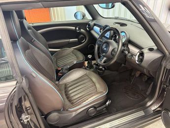 MINI Convertible 1.6 Cooper Highgate Euro 5 (s/s) 2dr