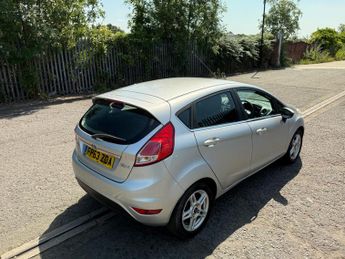 Ford Fiesta 1.0T EcoBoost Zetec Euro 5 (s/s) 5dr
