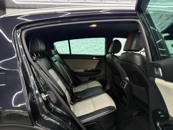 Kia Sportage 2.0 CRDi GT-Line Auto AWD Euro 6 5dr