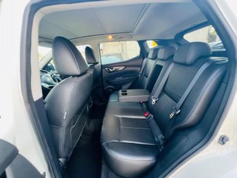 Nissan Qashqai 1.6 dCi Tekna XTRON 2WD Euro 5 (s/s) 5dr