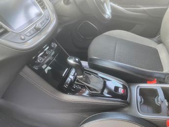 Vauxhall Grandland X 1.6 Turbo D BlueInjection Sport Nav Auto Euro 6 (s/s) 5dr