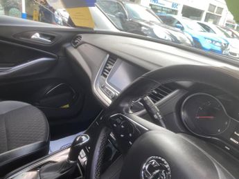Vauxhall Grandland X 1.6 Turbo D BlueInjection Sport Nav Auto Euro 6 (s/s) 5dr