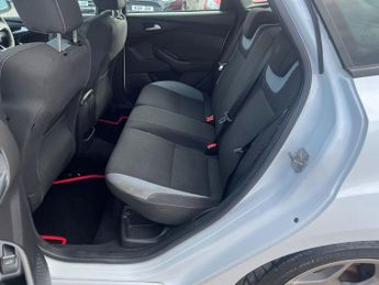 Ford Focus 2.0 TDCi ST-1 Euro 6 (s/s) 5dr