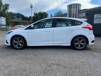 Ford Focus 2.0 TDCi ST-1 Euro 6 (s/s) 5dr