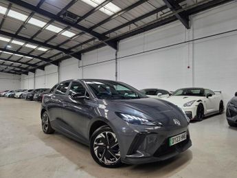 MG MG4 64kWh SE Long Range Auto 5dr