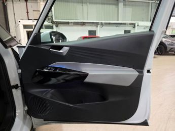 Volkswagen ID.3 Pure Performance 45kWh Style Auto 5dr