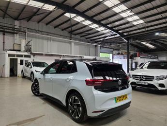 Volkswagen ID.3 Pure Performance 45kWh Style Auto 5dr