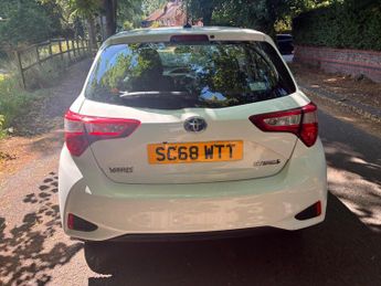 Toyota Yaris 1.5 VVT-h Icon Tech E-CVT Euro 6 (s/s) 5dr