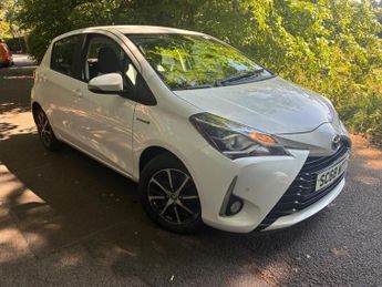 Toyota Yaris 1.5 VVT-h Icon Tech E-CVT Euro 6 (s/s) 5dr