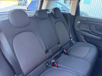 MINI Countryman 1.5 7.6kWh Cooper SE Auto ALL4 Euro 6 (s/s) 5dr