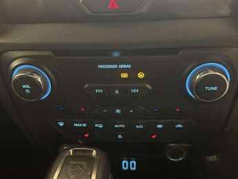 Ford Ranger 2.0 EcoBlue Wildtrak Pickup Double Cab 4dr Diesel Auto 4WD Euro 