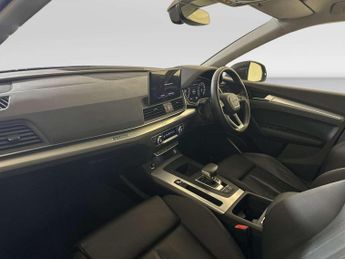 Audi Q5 2.0 TDI 40 Sport SUV 5dr Diesel S Tronic quattro Euro 6 (s/s) (2