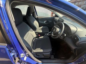 Toyota Yaris 1.5 VVT-h Icon E-CVT Euro 6 (s/s) 5dr