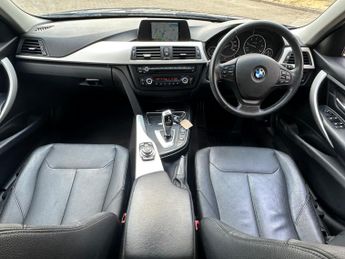 BMW 3 Series 3.0 330d Luxury Auto xDrive Euro 6 (s/s) 4dr