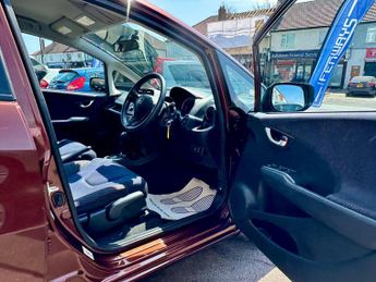 Honda Jazz 1.4 i-VTEC ES CVT Euro 5 5dr