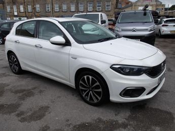 Fiat Tipo 1.4 MPI Lounge Euro 6 5dr