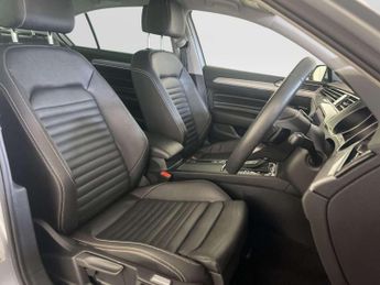 Volkswagen Passat 1.4 TSI 13kWh GTE Saloon 4dr Petrol Plug-in Hybrid DSG Euro 6 (s