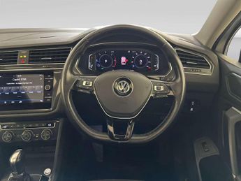 Volkswagen Tiguan Allspace 2.0 TDI SEL SUV 5dr Diesel DSG 4Motion Euro 6 (s/s) (190 ps)