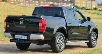 Nissan Navara 2.3 dCi Tekna Auto 4WD Euro 6 4dr