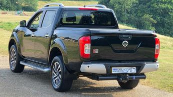 Nissan Navara 2.3 dCi Tekna Auto 4WD Euro 6 4dr