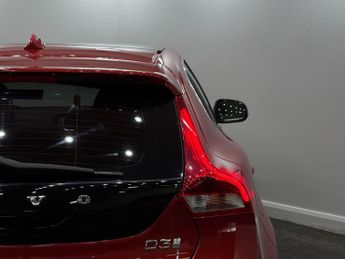 Volvo V40 2.0 D3 Inscription Auto Euro 6 (s/s) 5dr