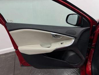 Volvo V40 2.0 D3 Inscription Auto Euro 6 (s/s) 5dr